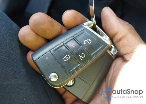 2018 Volkswagen Tiguan 2.0T Se/2.0T Sel из США, поврежденный, VIN 3VV3B7AX1JM028207